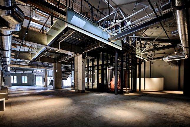 b2ap3_large_5-old-asia-warehouse-01