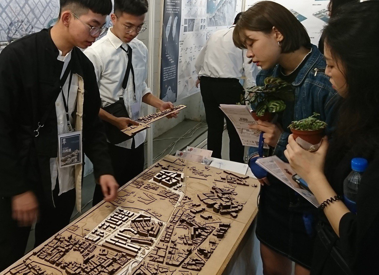 中原景觀學生畢設主題:都市重構以中壢站-中原站為例,提出對環境的觀察與看法。
