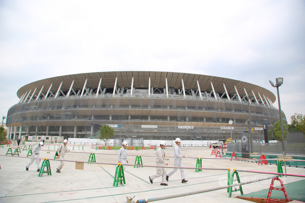 2020東京奧運主場館新國立競技場的設計由建築大師隈研吾負責，採和風設計，大量使用木材，風格特殊。