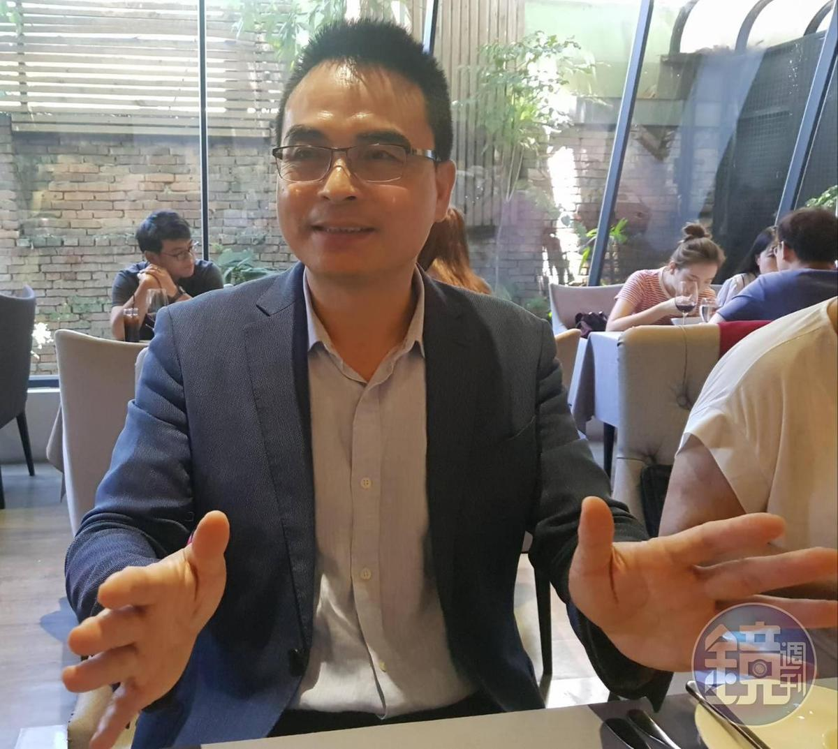 有結構教父之稱的建築安全履歷協會理事長戴雲發,在推動15年的建築安全之後推出創新工法,為了推廣,他將親自到工地綁鋼筋訓練團隊。