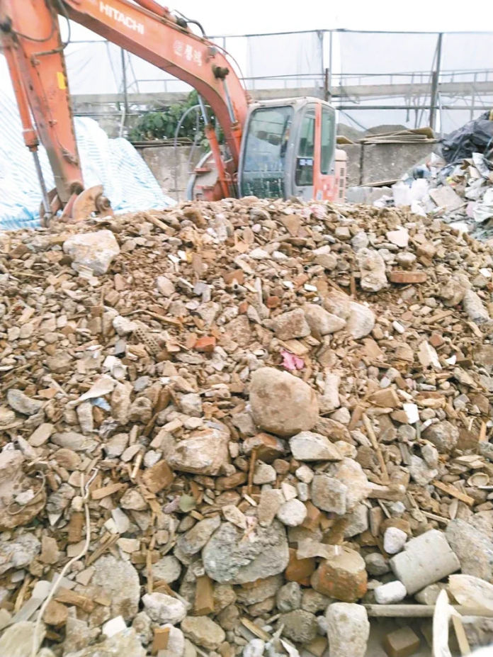 磬鴻公司違法處置營建混合物，北市環保局日前開罰。