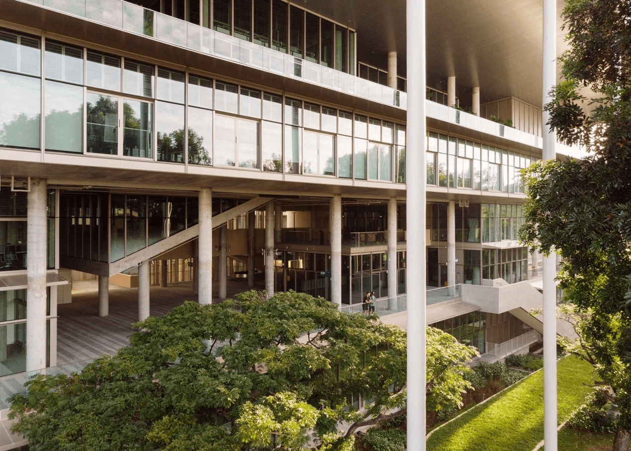 國立新加坡大學SDE4。