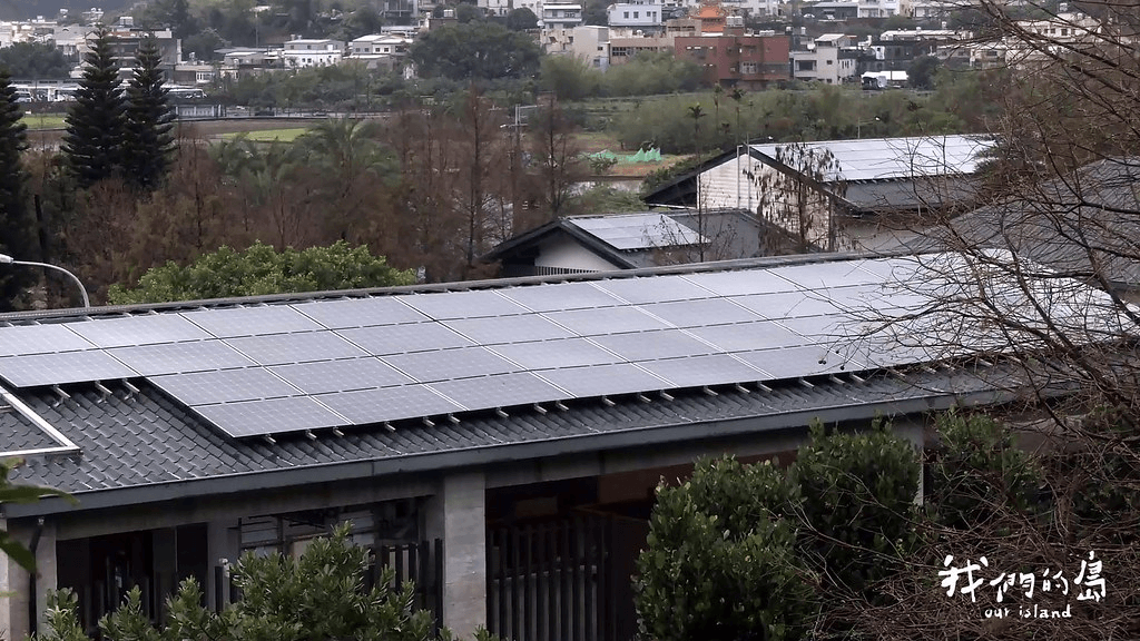 位在北海岸金山，命名為「翡翠一號」 的公民電廠。<圖 / 公視 我們的島>