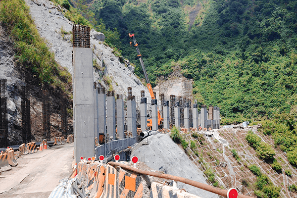 山區道路修復 山區道路修復
